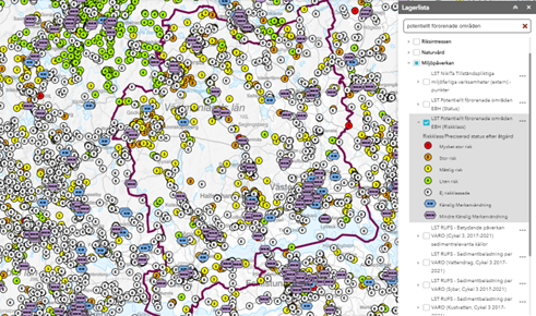 En karta som visar potentiellt förorenade områden med riskklasser. 